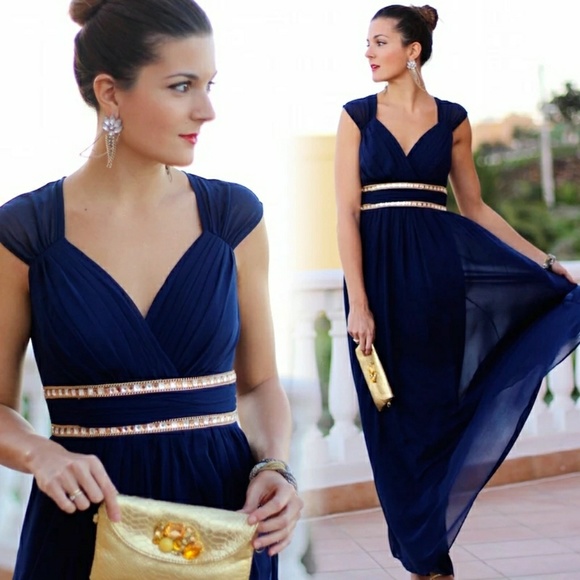 sleeveless grecian style evening dress